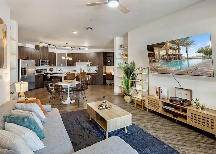 Apartment Escape To The Golden Equestrian 2br Townlake *